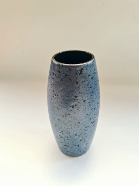 Niebiesko-szary, surowy wazon Scheurich 17 cm z naklejką, lata 60