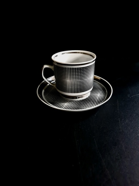 Filiżanka Roman, porcelana w klimacie op-art, E, Renkowski, Chodzież