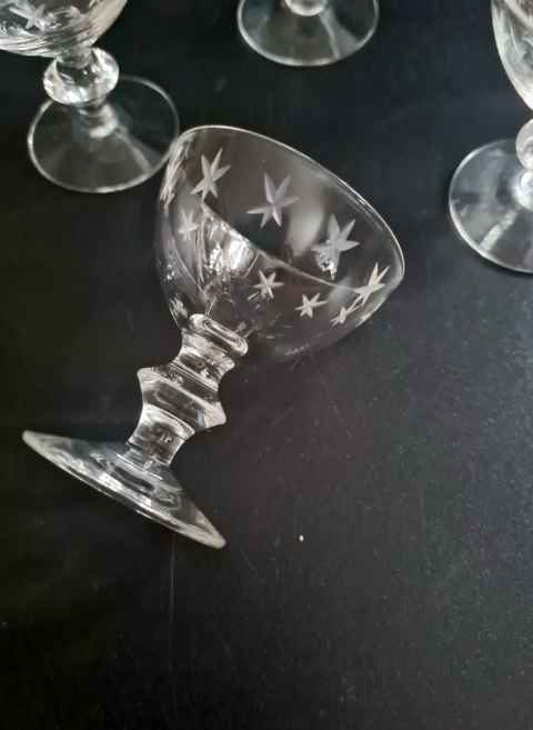 Skandynawski design 6 kryształowych kieliszków w gwiazdki 30 ml