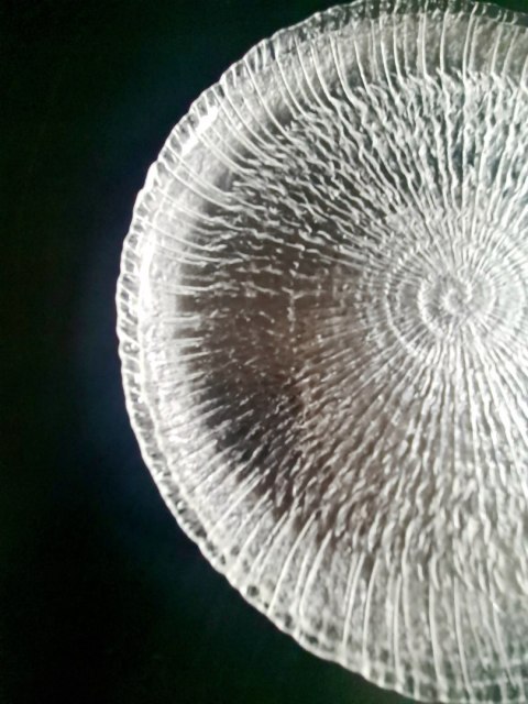 3 szklane talerzyki deserowe ok. 19 cm Arcoroc Ślimak, "spirale" lata 70