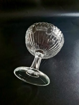 Cukiernica Olivia HSG Ząbkowice dekoracja medaliony, kanelowanie design PRL