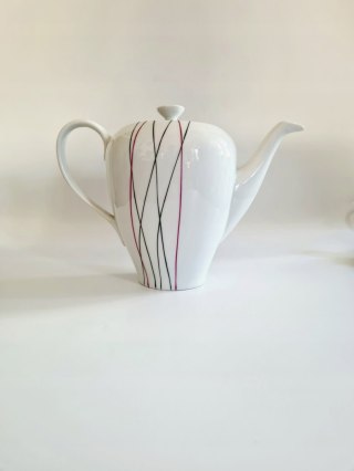 Julita Wawel porcelanowy dzbanek z serwisu pikasiak new look l. 50/60