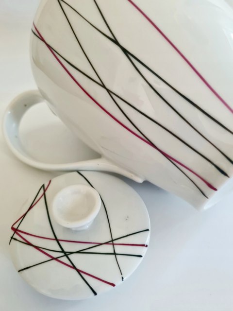 Julita Wawel porcelanowy dzbanek z serwisu pikasiak new look l. 50/60