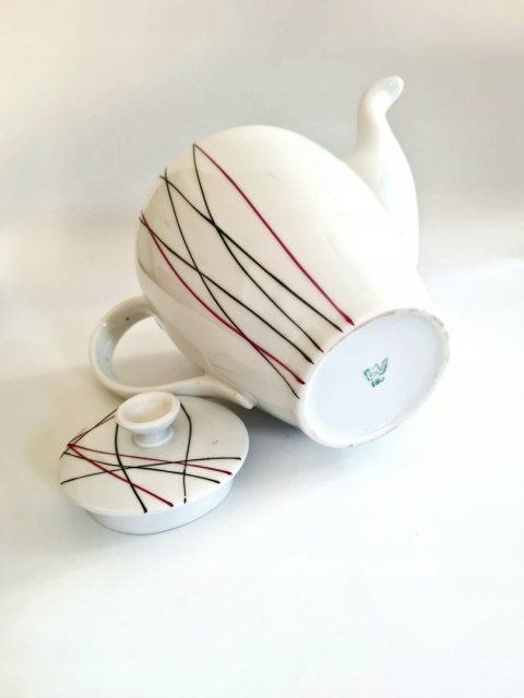 Julita Wawel porcelanowy dzbanek z serwisu pikasiak new look l. 50/60