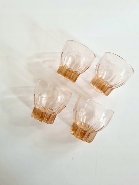 Łososiowe 4 mini kieliszki 25 ml Luminarc Francja lata 50 styl art-deco