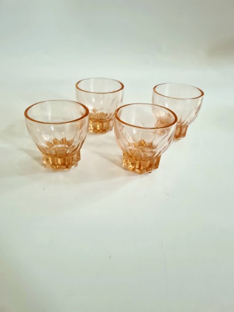 Łososiowe 4 mini kieliszki 25 ml Luminarc Francja lata 50 styl art-deco