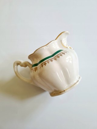 Chodzież porcelanowy, mały uroczy mlecznik, stara sygnatura