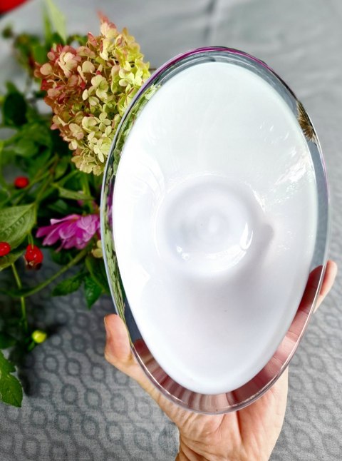 Patera Ikea, Lotta Peterson "Snits" lata 90 śr. 24 cm, mleczna