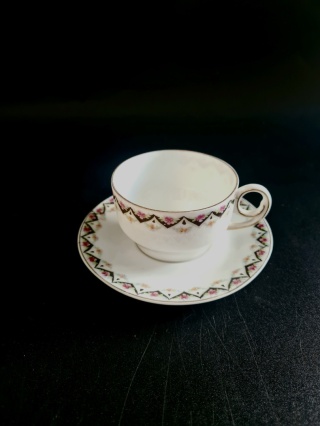 Filiżanka 80 ml Swaine & Co. Hüttensteinach Thuryngia, antyk, cienkościenna