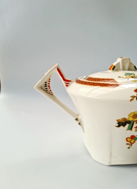 Piękny czajnik / dzbanek do herbaty Alfred Meakin 600 ml angielskie art deco 1937 Princess Shape Marigold