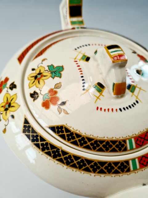 Piękny czajnik / dzbanek do herbaty Alfred Meakin 600 ml angielskie art deco 1937 Princess Shape Marigold