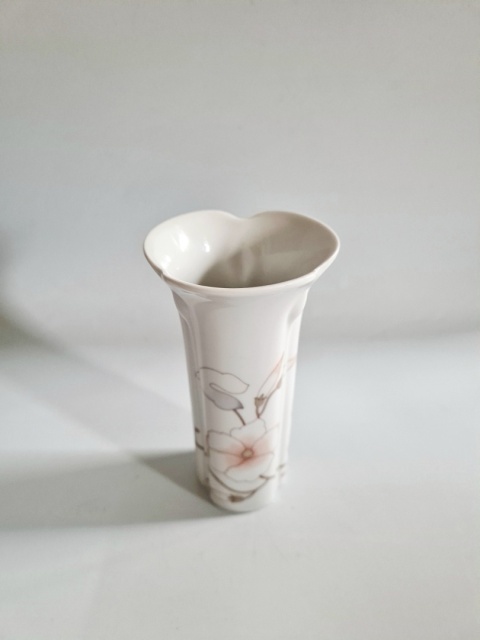 Porcelanowy wazon Rodos Arzberg kwiaty 13 cm subtelności