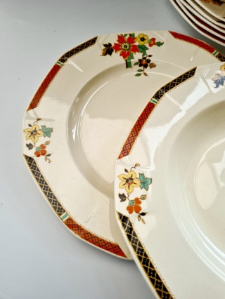 Zestaw talerzy Alfred Meakin angielskie art deco 1937 Princess Shape Marigold