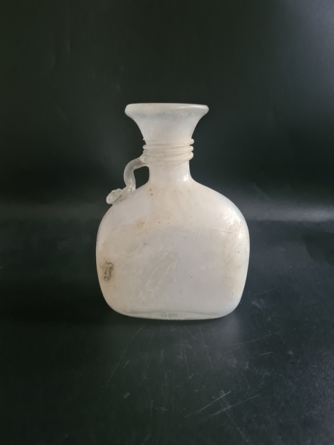 Włoskie szkło artystyczne – wazon Scavo, Murano, lata 70./80. 16 cm